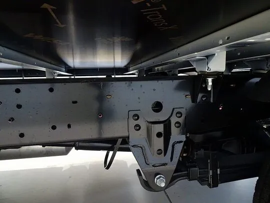 ダイナ 1.35t 4WD FJL Wタイヤ 垂直P/G付 未使用車