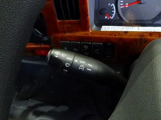 エルフ 2t FFL 標準 Wキャブ/垂直PG付 総重量5t未満