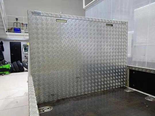 エルフ 2t FFL 標準 Wキャブ/垂直PG付 総重量5t未満