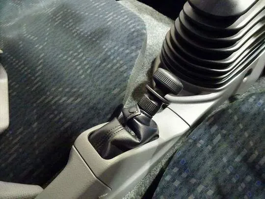 ダイナ 2t FJL 標準セミロング 平ボデー 総重量5t未満