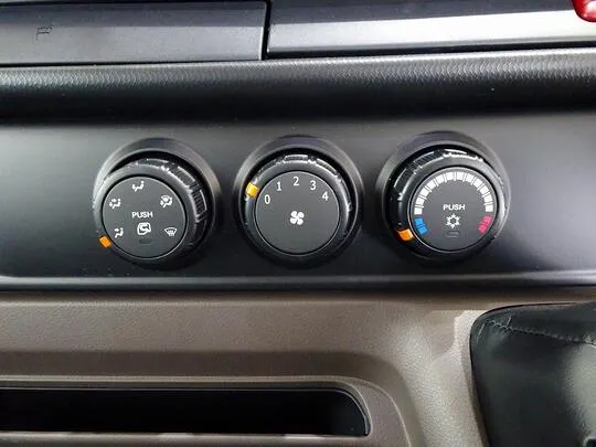 キャンター 2t 全低床 標準 Wキャブ/垂直PG付 未使用車