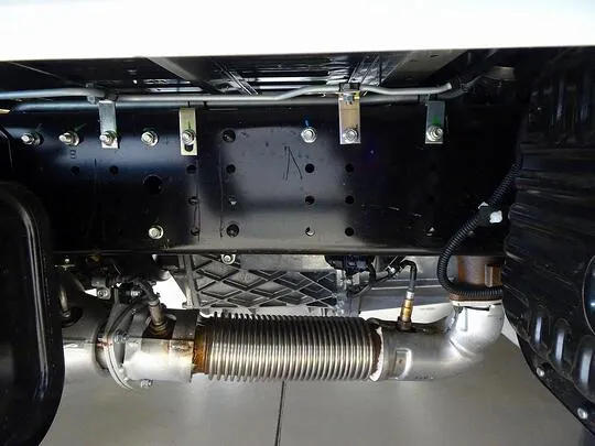 キャンター 2t 全低床 標準 Wキャブ/垂直PG付 未使用車