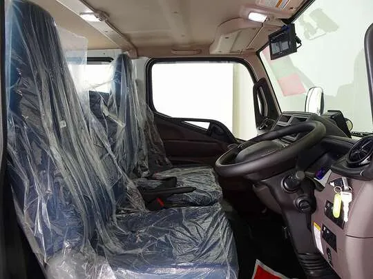 キャンター 2t 全低床 標準 Wキャブ/垂直PG付 未使用車