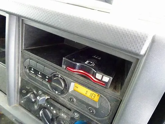 エルフ 2t 4WD FFL ワイドロング アルミバン