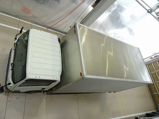 エルフ 2t 4WD FFL ワイドロング アルミバン