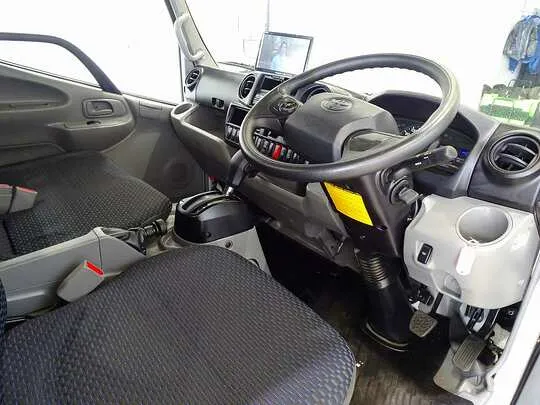 ダイナ 2t JL 標準 平ボデー 総重量5t未満