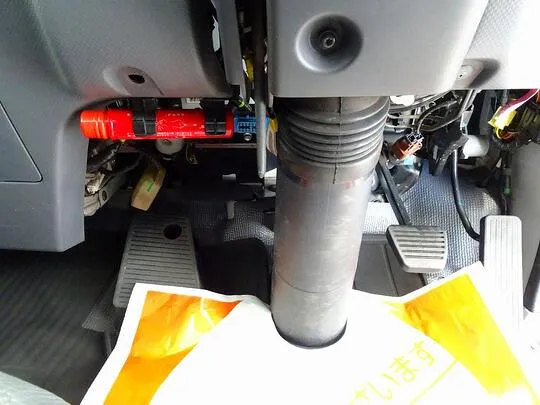 エルフ 1.5t 4WD FFL Sタイヤ 平ボデー