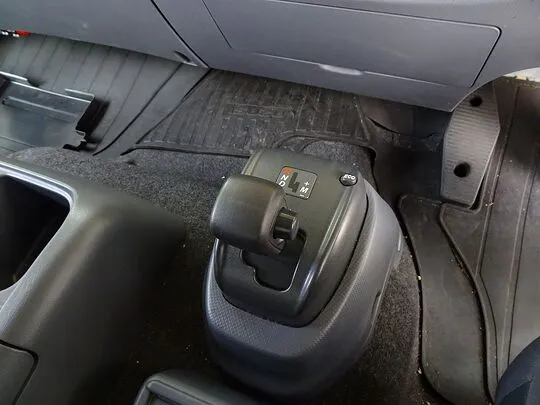 フォワード 2.7t ワイドベッド付 アルミウイング リアエアサス 210ps