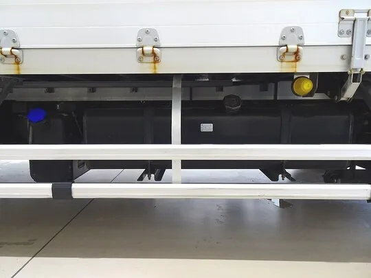 フォワード 2.7t ワイドベッド付 アルミウイング リアエアサス 210ps