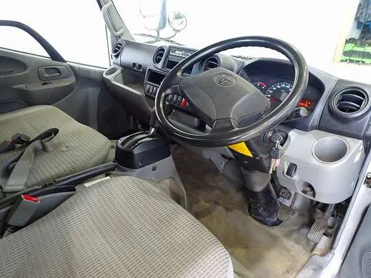 トヨエース 2t FJL 標準 平ボデー 総重量5t未満