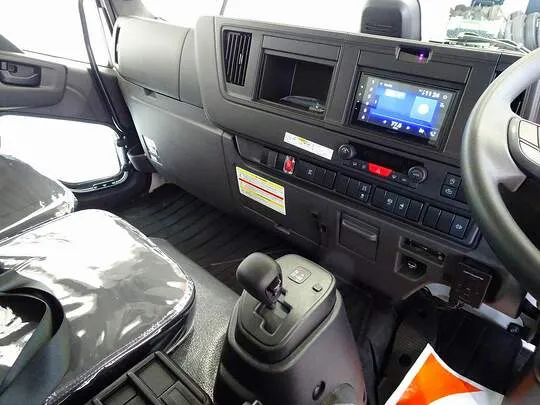 フォワード 3.15t 標準ベッドレス 深ダンプ 210ps