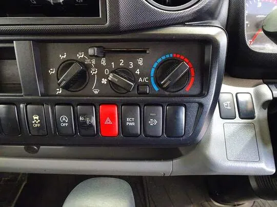 デュトロ 2t FJL 標準 平ボデー