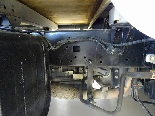 デュトロ 2t FJL 標準 平ボデー