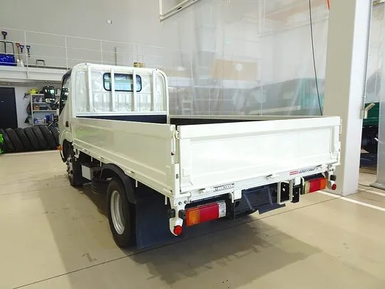 デュトロ 2t FJL 標準 平ボデー