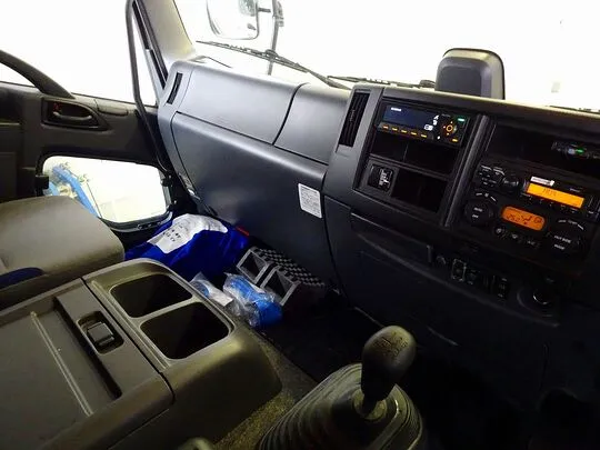 フォワード 7.3t 増トン ワイドベッド付 アルミウイング リアエアサス 240ps