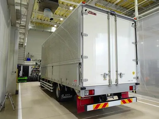 フォワード 7.3t 増トン ワイドベッド付 アルミウイング リアエアサス 240ps