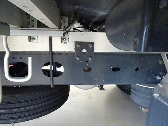 フォワード 7.3t 増トン ワイドベッド付 アルミウイング リアエアサス 240ps