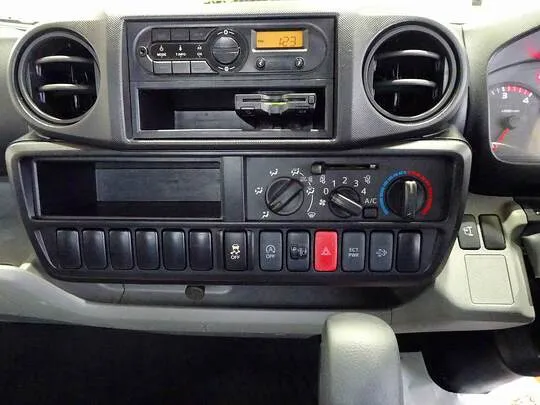 デュトロ 2t FJL 標準 平ボデー