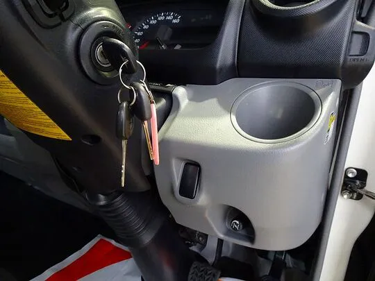 デュトロ 2t FJL 標準 平ボデー