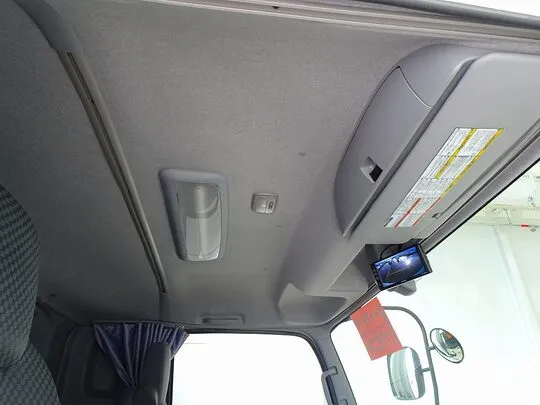 フォワード 2.7t ワイドベッド付 アルミウイング リアエアサス 210ps