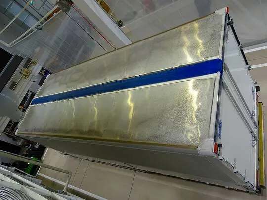 フォワード 2.7t ワイドベッド付 アルミウイング リアエアサス 210ps