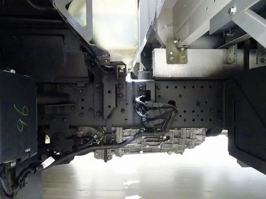 フォワード 2.7t ワイドベッド付 アルミウイング リアエアサス 210ps