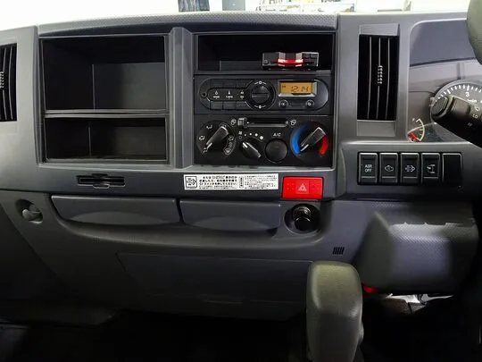 エルフ 1.75t FFL 標準 Wキャブ/標準ダンプ 総重量5t未満