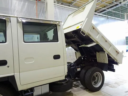エルフ 1.75t FFL 標準 Wキャブ/標準ダンプ 総重量5t未満