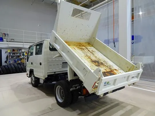 エルフ 1.75t FFL 標準 Wキャブ/標準ダンプ 総重量5t未満