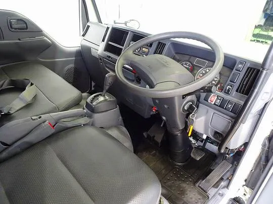 エルフ 1.75t FFL 標準 Wキャブ/標準ダンプ 総重量5t未満