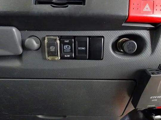 【年次点検済】エルフ 3t 高床 標準セミロング タダノ4段クレーン付