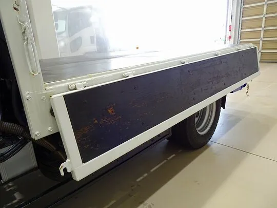 【年次点検済】エルフ 3t 高床 標準セミロング タダノ4段クレーン付