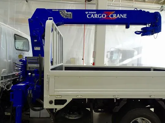 【年次点検済】エルフ 3t 高床 標準セミロング タダノ4段クレーン付