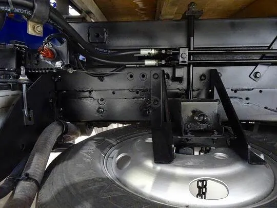 【年次点検済】エルフ 3t 高床 標準セミロング タダノ4段クレーン付