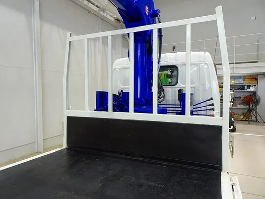 【年次点検済】デュトロ 2t 4WD FJL 標準セミロング タダノ4段クレーン付