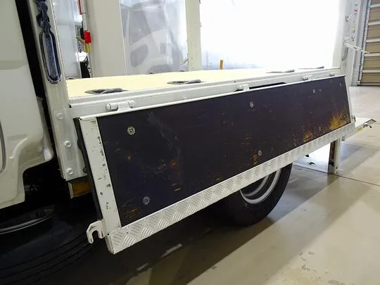 エルフ 2t FFL 標準 Wキャブ/垂直PG付 総重量5t未満