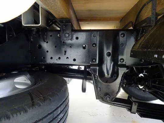 エルフ 2t FFL 標準 Wキャブ/垂直PG付 総重量5t未満