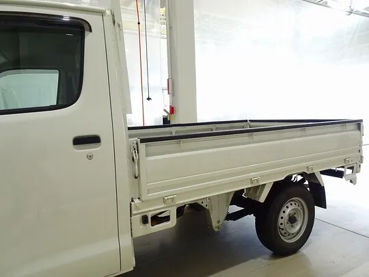 タウンエーストラック DX 0.75t 4WD Sタイヤ 平ボデー ガソリン