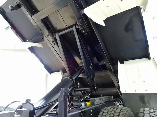 エルフ 1.75t FFL 標準 Wキャブ/標準ダンプ 総重量5t未満