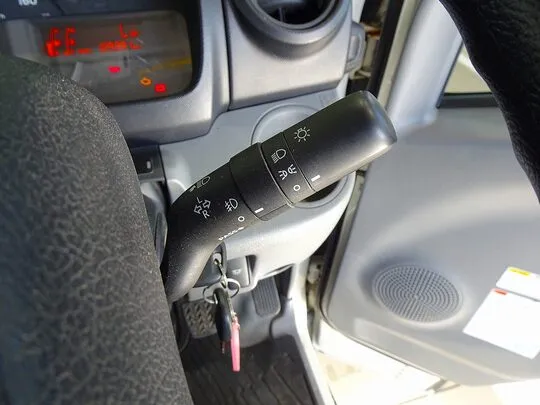 デュトロ 2t 4WD FJL 標準 平ボデー