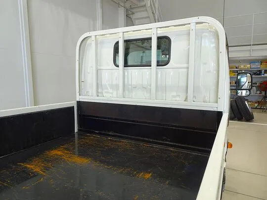 デュトロ 2t 4WD FJL 標準 平ボデー