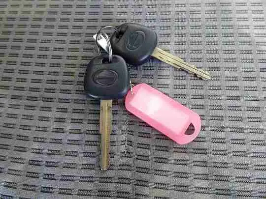 デュトロ 2t 4WD FJL 標準 平ボデー