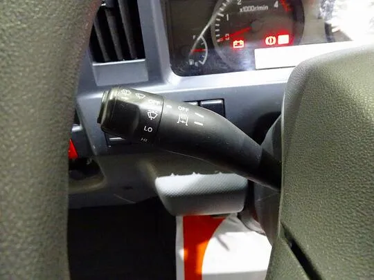 エルフ 2t FFL 標準 平ボデー 総重量5t未満