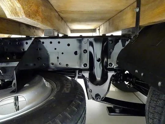 エルフ 2t FFL 標準 平ボデー 総重量5t未満