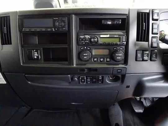 フォワード 7.3t 増トン ワイドベッド付 アルミウイング リアエアサス 240ps