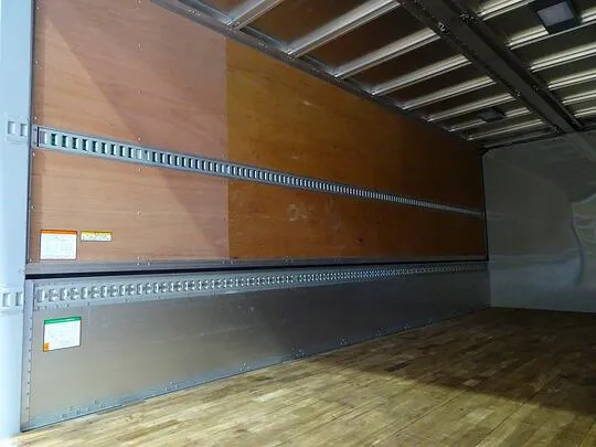 フォワード 7.3t 増トン ワイドベッド付 アルミウイング リアエアサス 240ps