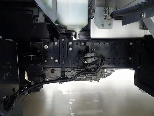 フォワード 7.3t 増トン ワイドベッド付 アルミウイング リアエアサス 240ps