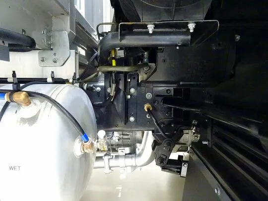 フォワード 7.3t 増トン ワイドベッド付 アルミウイング リアエアサス 240ps