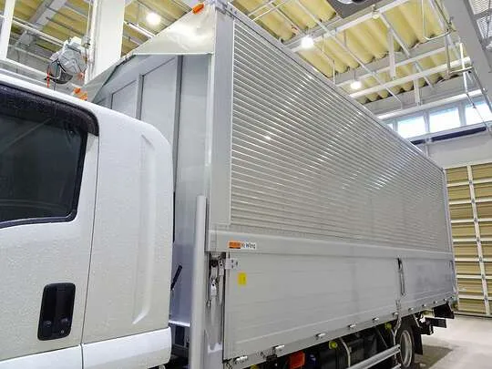 フォワード 2.25t ワイドベッド付 アルミウイング マルチゲート付 リアエアサス 240ps