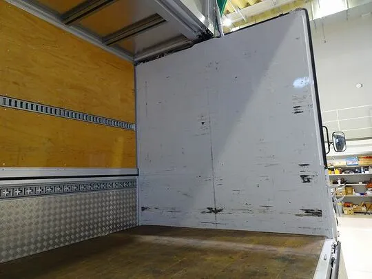 フォワード 2.25t ワイドベッド付 アルミウイング マルチゲート付 リアエアサス 240ps